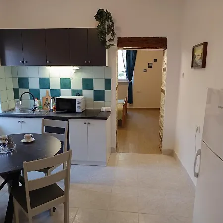 Apartman Ascent Studio, Center Póla